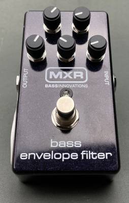 MXR M82 - Bass Envelope Filter | Long & McQuade